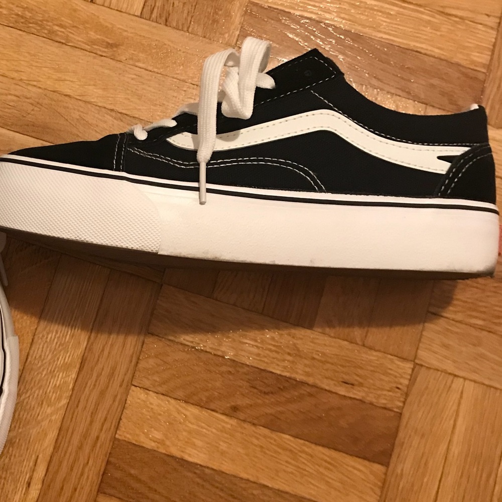 Sport platform shoe